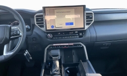 Toyota Tundra 4WD Platinum CrewMax 5.5' Bed (Natl) 2026