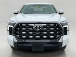 Toyota Tundra 4WD Platinum CrewMax 5.5' Bed (Natl) 2026