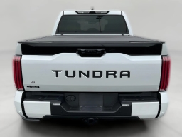 Toyota Tundra 4WD Platinum CrewMax 5.5' Bed (Natl) 2026