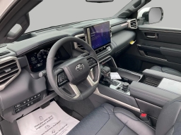 Toyota Tundra 4WD Platinum CrewMax 5.5' Bed (Natl) 2026