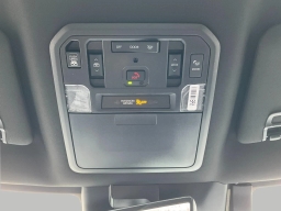 Toyota Tundra 4WD Platinum CrewMax 5.5' Bed (Natl) 2026