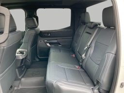 Toyota Tundra 4WD Platinum CrewMax 5.5' Bed (Natl) 2026