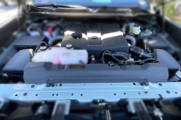 Toyota Tundra 4WD Platinum CrewMax 5.5' Bed (Natl) 2026