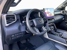 Toyota Tundra 4WD Platinum CrewMax 5.5' Bed (Natl) 2026