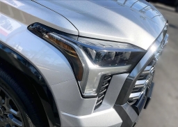 Toyota Tundra 4WD Platinum CrewMax 5.5' Bed (Natl) 2026