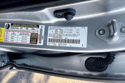 Toyota Tundra 4WD Platinum CrewMax 5.5' Bed (Natl) 2026