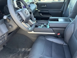 Toyota Tundra 4WD Platinum CrewMax 5.5' Bed (Natl) 2026