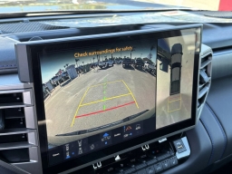 Toyota Tundra 4WD Platinum CrewMax 5.5' Bed (Natl) 2026