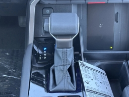 Toyota Tundra 4WD Platinum CrewMax 5.5' Bed (Natl) 2026