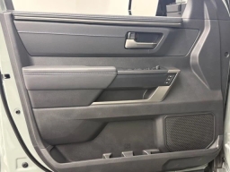 Toyota Tundra 4WD Platinum CrewMax 5.5' Bed (Natl) 2026