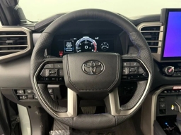 Toyota Tundra 4WD Platinum CrewMax 5.5' Bed (Natl) 2026
