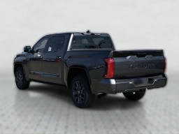 Toyota Tundra 4WD Platinum CrewMax 5.5' Bed (Natl) 2026