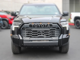 Toyota Tundra 4WD TRD Pro Hybrid CrewMax 5.5' Bed (Natl) 2026