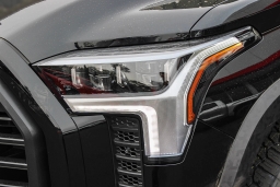 Toyota Tundra 4WD TRD Pro Hybrid CrewMax 5.5' Bed (Natl) 2026