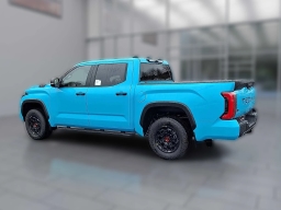 Toyota Tundra 4WD TRD Pro Hybrid CrewMax 5.5' Bed (Natl) 2026