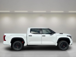 Toyota Tundra 4WD TRD Pro Hybrid CrewMax 5.5' Bed (Natl) 2026