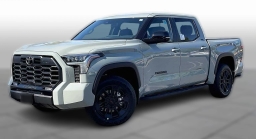 Toyota Tundra 4WD Limited CrewMax 5.5' Bed (Natl) 2026