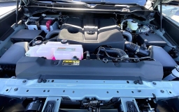 Toyota Tundra 4WD Limited CrewMax 5.5' Bed (Natl) 2026