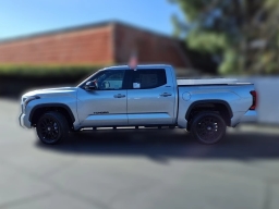 Toyota Tundra 4WD Limited CrewMax 5.5' Bed (Natl) 2026