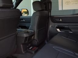 Toyota Tundra 4WD Limited CrewMax 5.5' Bed (Natl) 2026