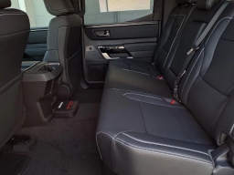 Toyota Tundra 4WD Limited CrewMax 5.5' Bed (Natl) 2026