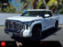 Toyota Tundra 4WD Platinum CrewMax 5.5' Bed (Natl) 2026