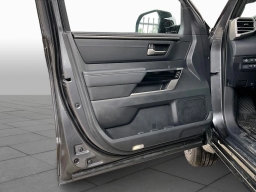 Toyota Tundra 4WD Limited CrewMax 5.5' Bed (Natl) 2026