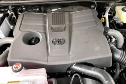 Toyota Tundra 4WD Limited CrewMax 5.5' Bed (Natl) 2026