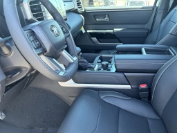 Toyota Tundra 4WD Limited CrewMax 5.5' Bed (Natl) 2026