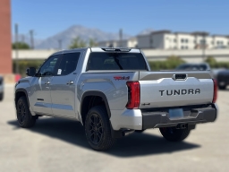 Toyota Tundra 4WD Limited CrewMax 5.5' Bed (Natl) 2026