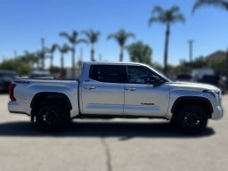 Toyota Tundra 4WD Limited CrewMax 5.5' Bed (Natl) 2026