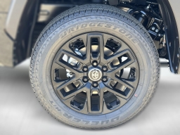 Toyota Tundra 4WD Limited CrewMax 5.5' Bed (Natl) 2026