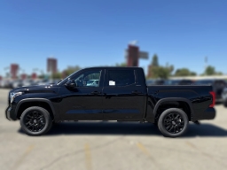 Toyota Tundra 4WD Limited CrewMax 5.5' Bed (Natl) 2026