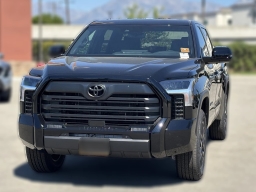 Toyota Tundra 4WD Limited CrewMax 5.5' Bed (Natl) 2026