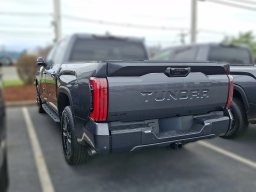 Toyota Tundra 4WD Limited CrewMax 5.5' Bed (Natl) 2026