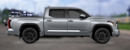 Toyota Tundra 4WD Platinum CrewMax 5.5' Bed (Natl) 2026