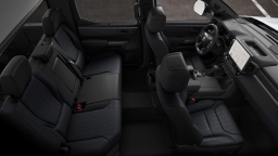 Toyota Tundra 4WD Platinum CrewMax 5.5' Bed (Natl) 2026