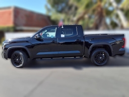 Toyota Tundra 4WD Limited CrewMax 5.5' Bed (Natl) 2026