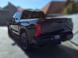 Toyota Tundra 4WD Limited CrewMax 5.5' Bed (Natl) 2026