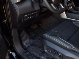 Toyota Tundra 4WD Limited CrewMax 5.5' Bed (Natl) 2026