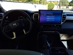 Toyota Tundra 4WD Limited CrewMax 5.5' Bed (Natl) 2026