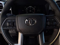 Toyota Tundra 4WD Limited CrewMax 5.5' Bed (Natl) 2026