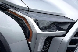 Toyota Tundra 4WD Limited CrewMax 5.5' Bed (Natl) 2026