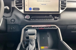 Toyota Tundra 4WD Limited CrewMax 5.5' Bed (Natl) 2026