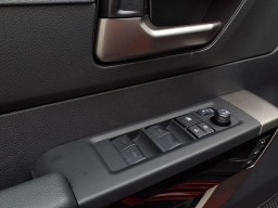 Toyota Tundra 4WD Limited CrewMax 5.5' Bed (Natl) 2026