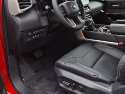 Toyota Tundra 4WD Limited CrewMax 5.5' Bed (Natl) 2026