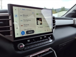 Toyota Tundra 4WD Limited CrewMax 5.5' Bed (Natl) 2026