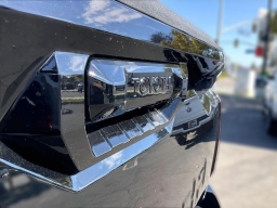 Toyota Tundra 4WD Limited Hybrid CrewMax 5.5' Bed (Natl) 2026