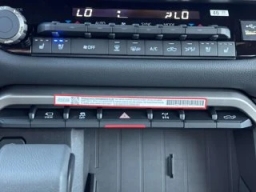 Toyota Tundra 4WD Limited Hybrid CrewMax 5.5' Bed (Natl) 2026