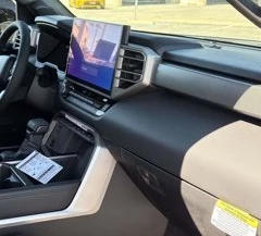 Toyota Tundra 4WD Limited Hybrid CrewMax 5.5' Bed (Natl) 2026